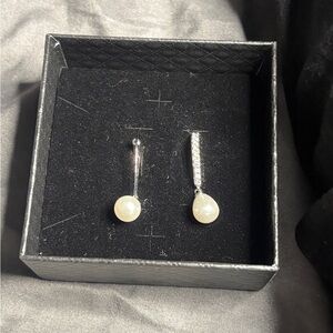 Elegant 925 Silver and Genuine Pearl Drop Earrings